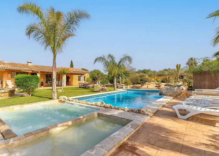 Petit Bijoux By Rentallorca *