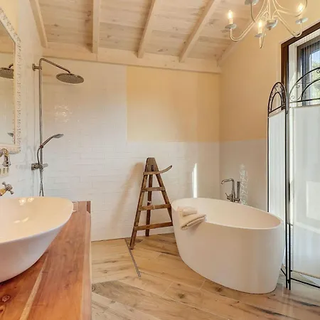 Petit Bijoux By Rentallorca *