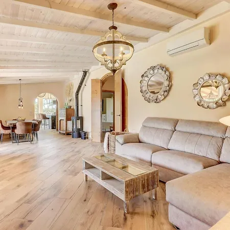 Petit Bijoux By Rentallorca Будинок відпочинку *