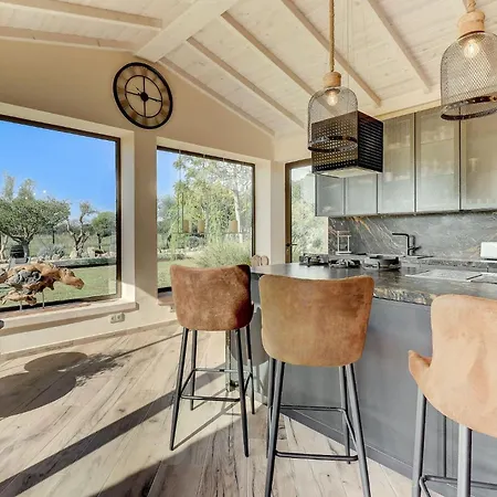 Будинок відпочинку Petit Bijoux By Rentallorca *