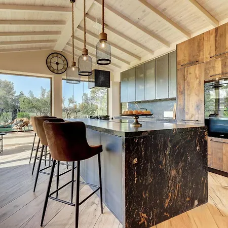 Petit Bijoux By Rentallorca