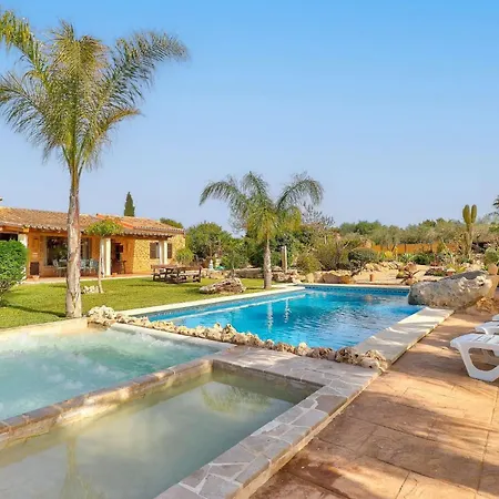 Petit Bijoux By Rentallorca *